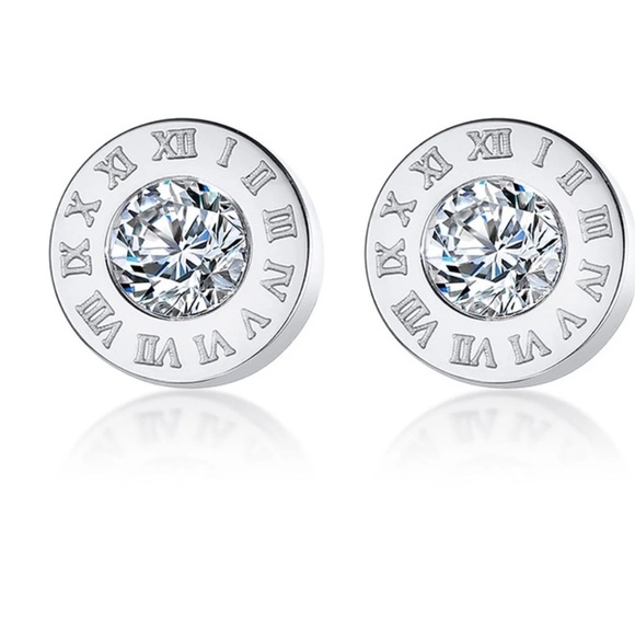New Roman Numeral Rhinestone Stud Earrings 2mm Post back - Picture 2 of 4